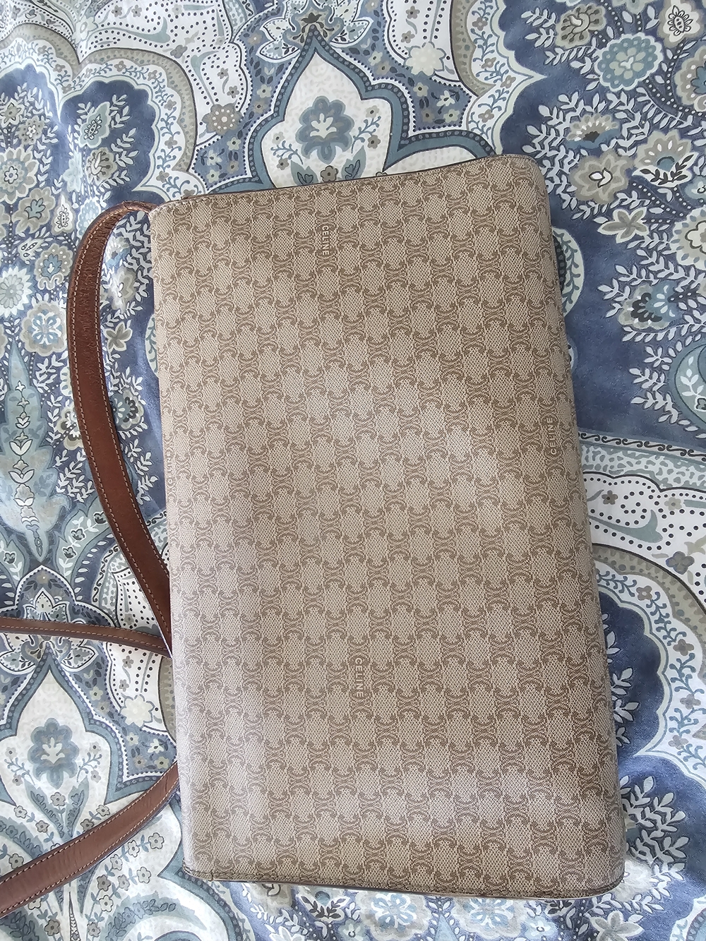 Celine Beige Triomphe Canvas Crossbody Bag with Brown Leather Trim - Picture 3 of 8